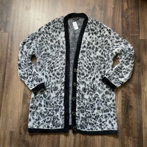NWT Ann Taylor Women’s Cardigan Sweater